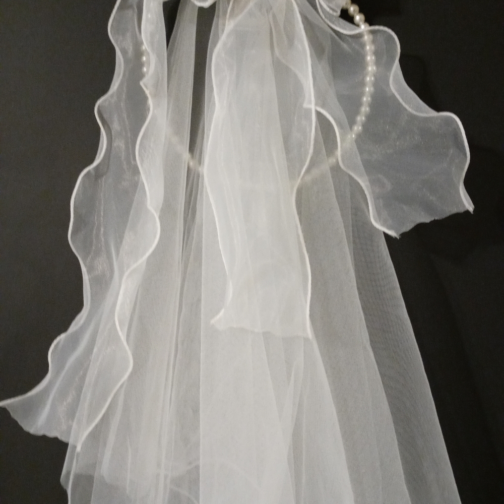 Edgehill Collection Pearl Veil - Picture 6 of 11